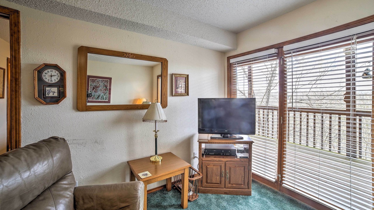 Photo of Livingroom in Notch Estates