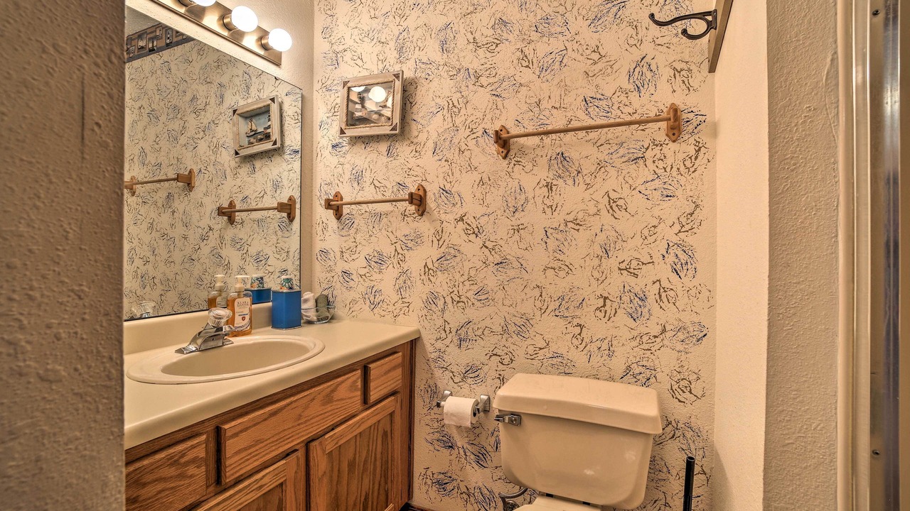 Photo of Bathroom in Notch Estates