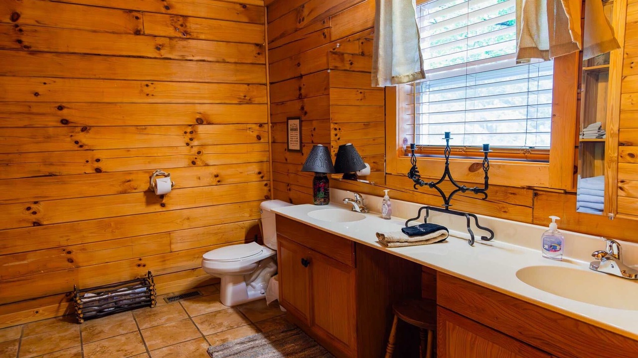 Photo of Bathroom in Big Cedars