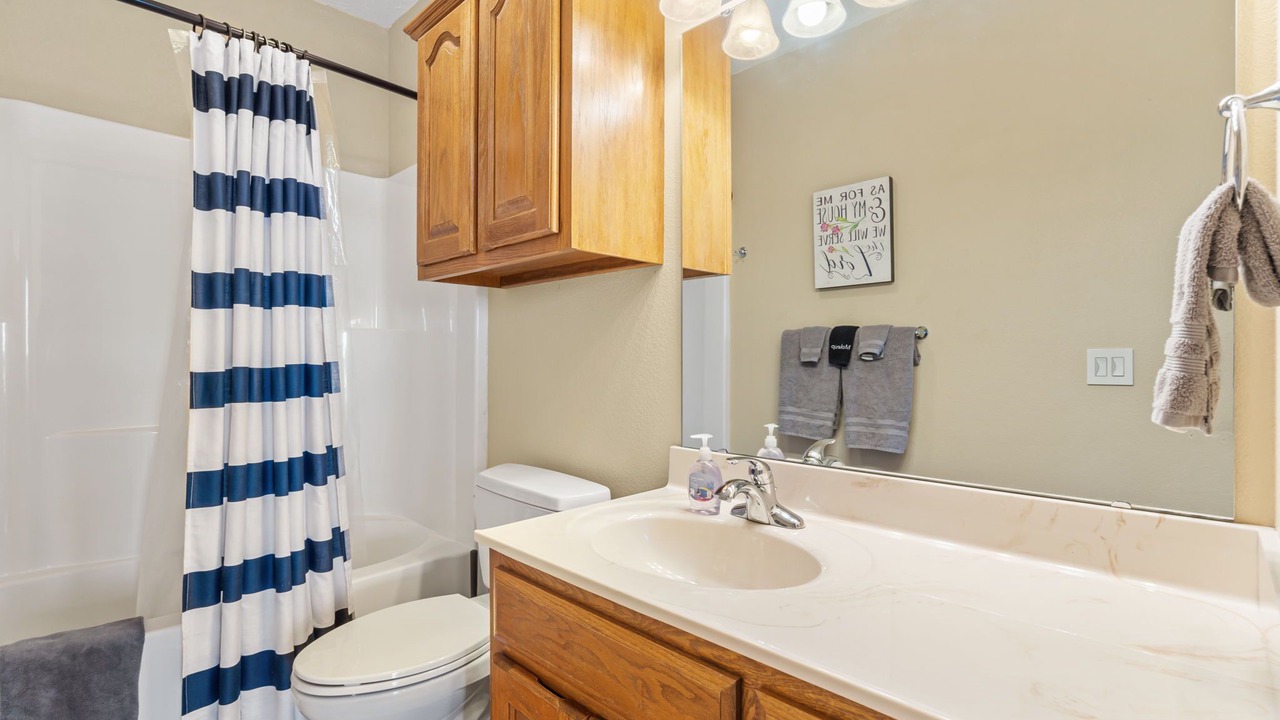 Photo of Bathroom in Ridgedale