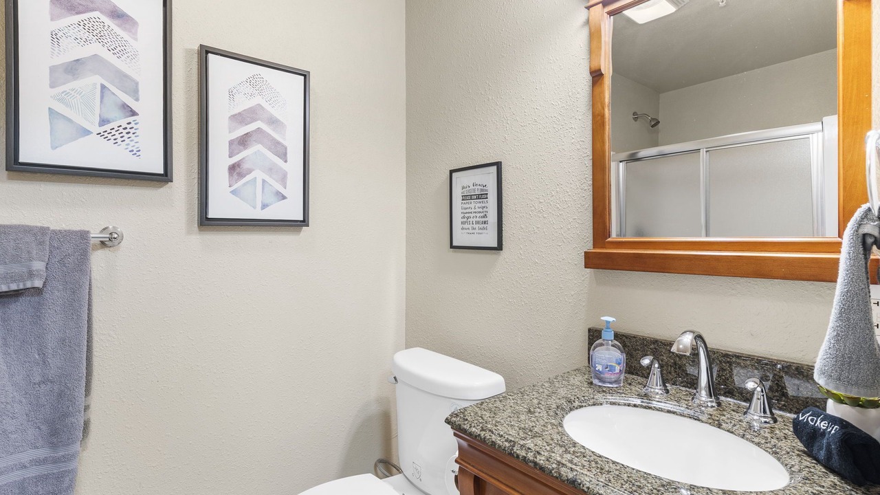 Photo of Bathroom in Ridgedale