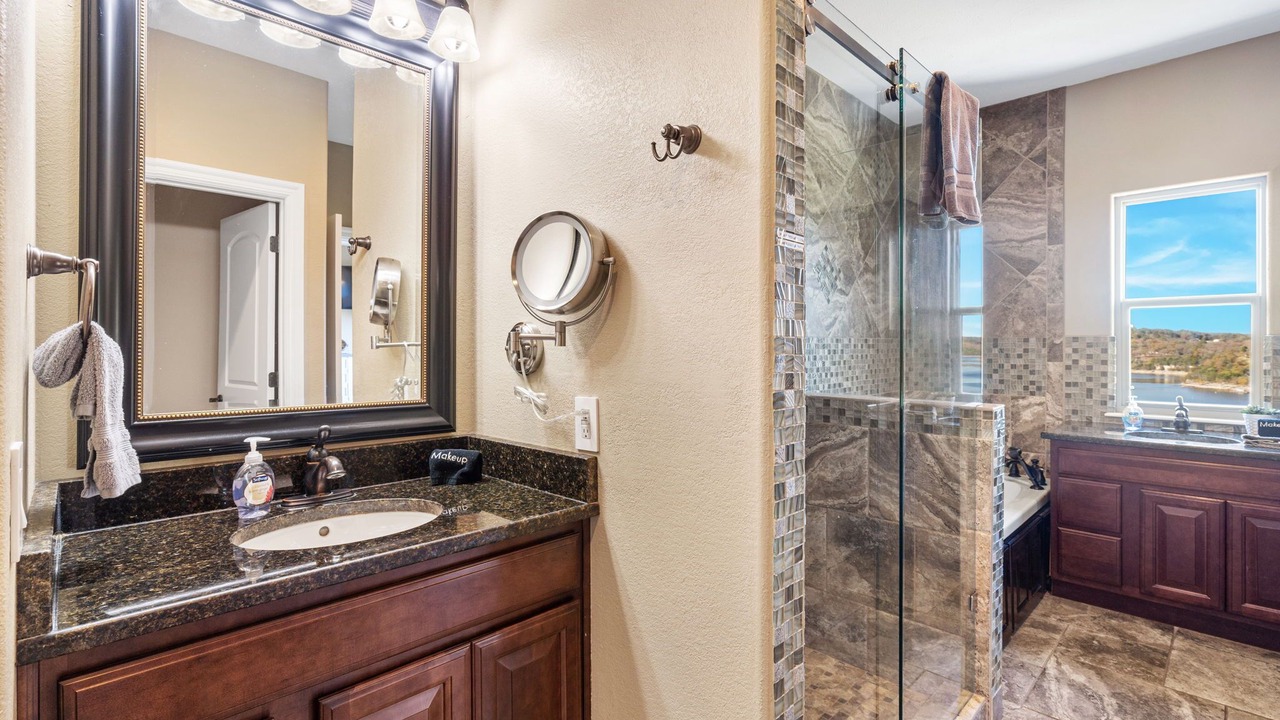 Photo of Bathroom in Ridgedale