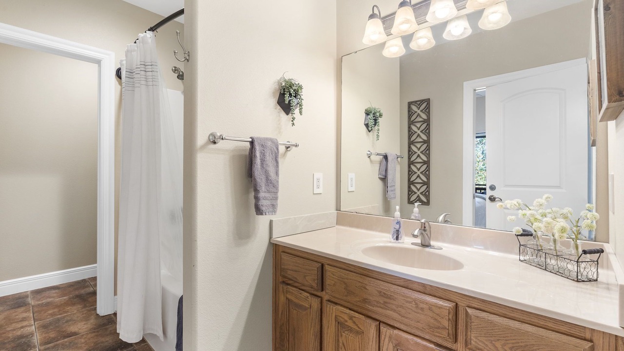 Photo of Bathroom in Ridgedale