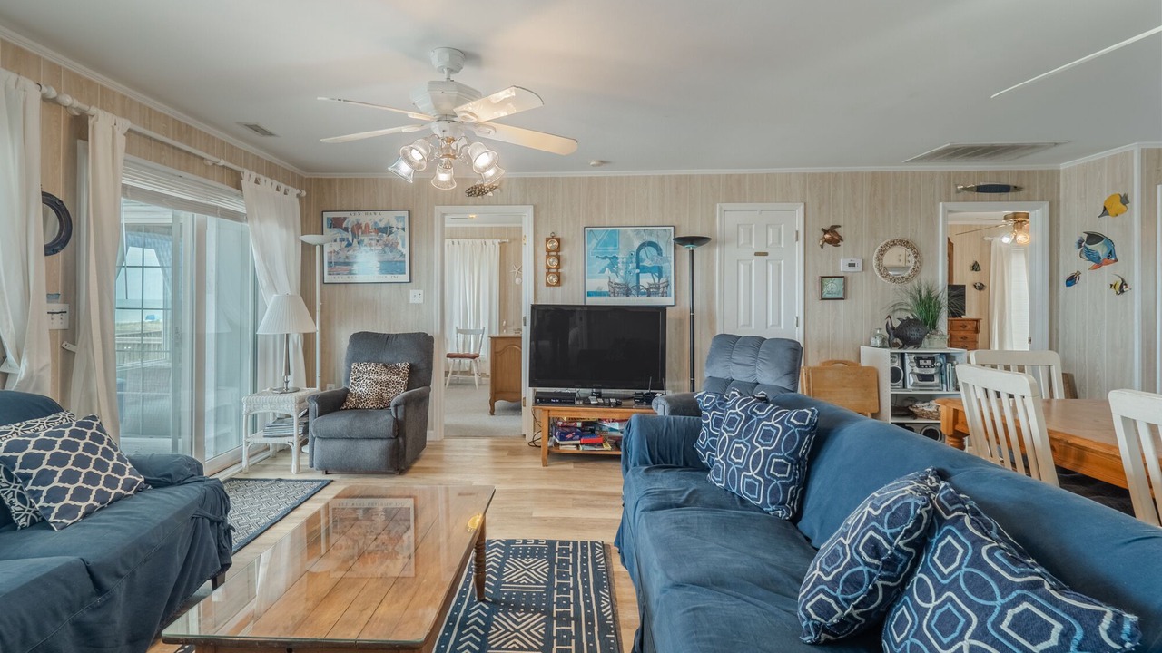 Photo of Livingroom in Topsail Beach