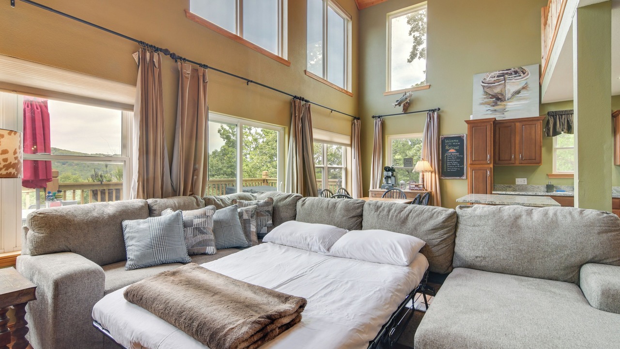 Photo of Livingroom in Blue Eye