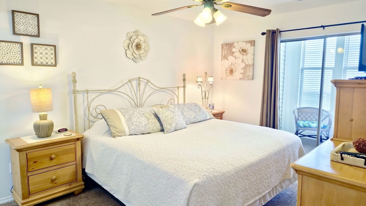 Photo of Bedroom in Hollister