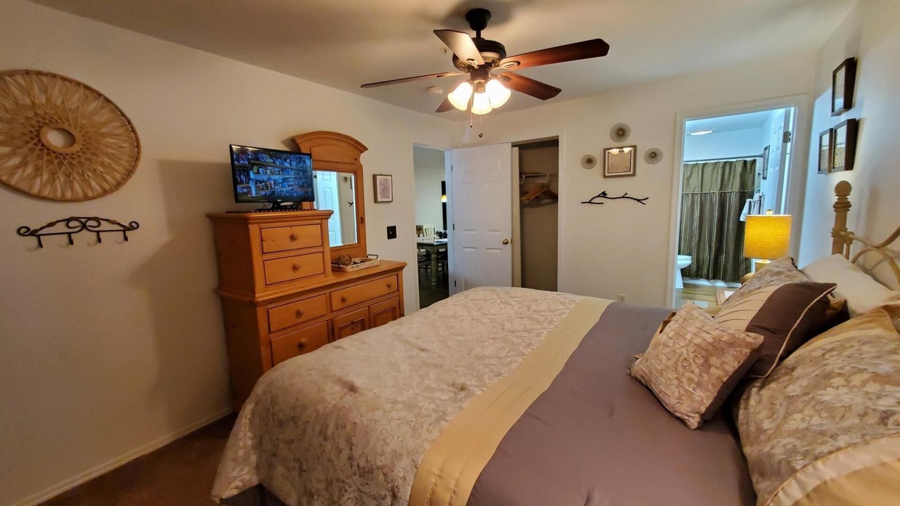 Photo of Bedroom in Hollister