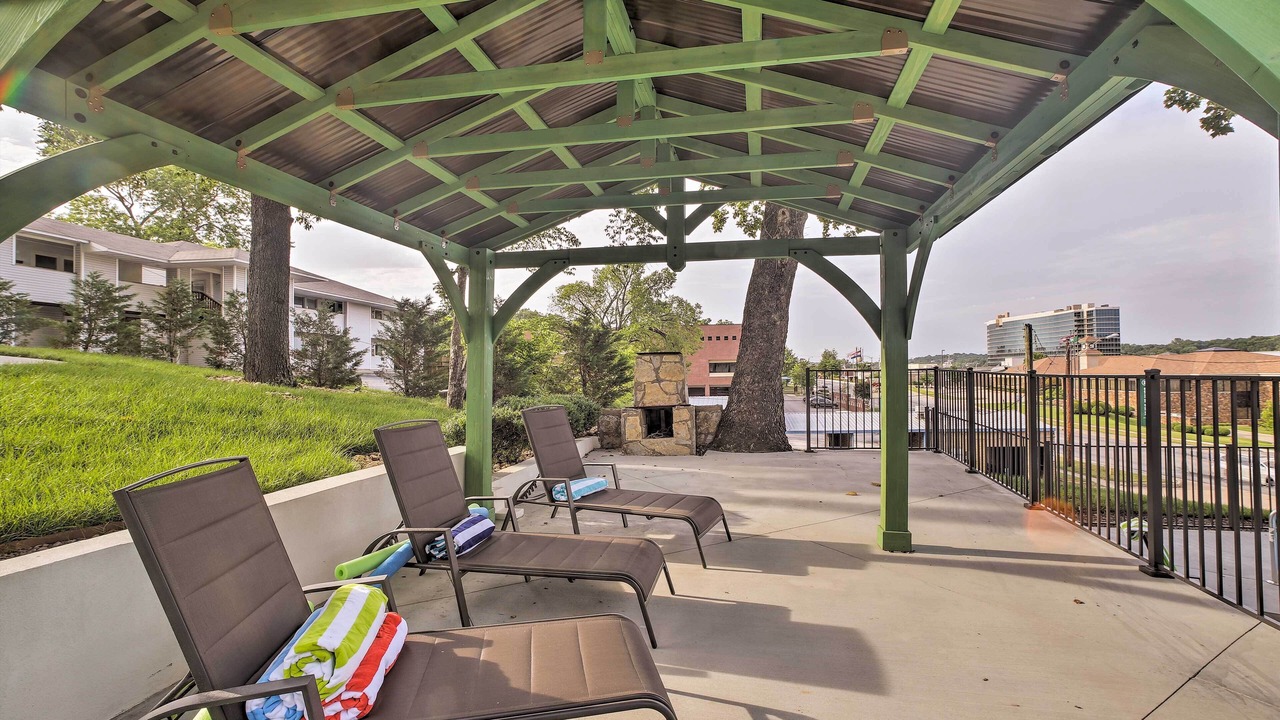 Photo of Patio Balcony in Downtown Branson
