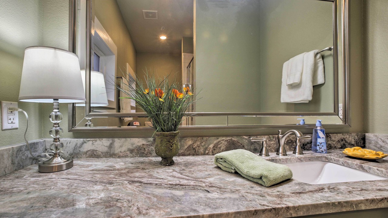 Photo of Bathroom in Downtown Branson
