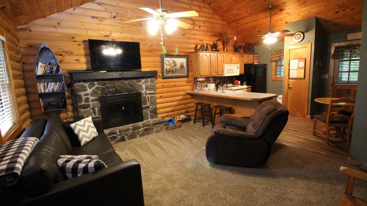 Photo of Livingroom in Notch Estates
