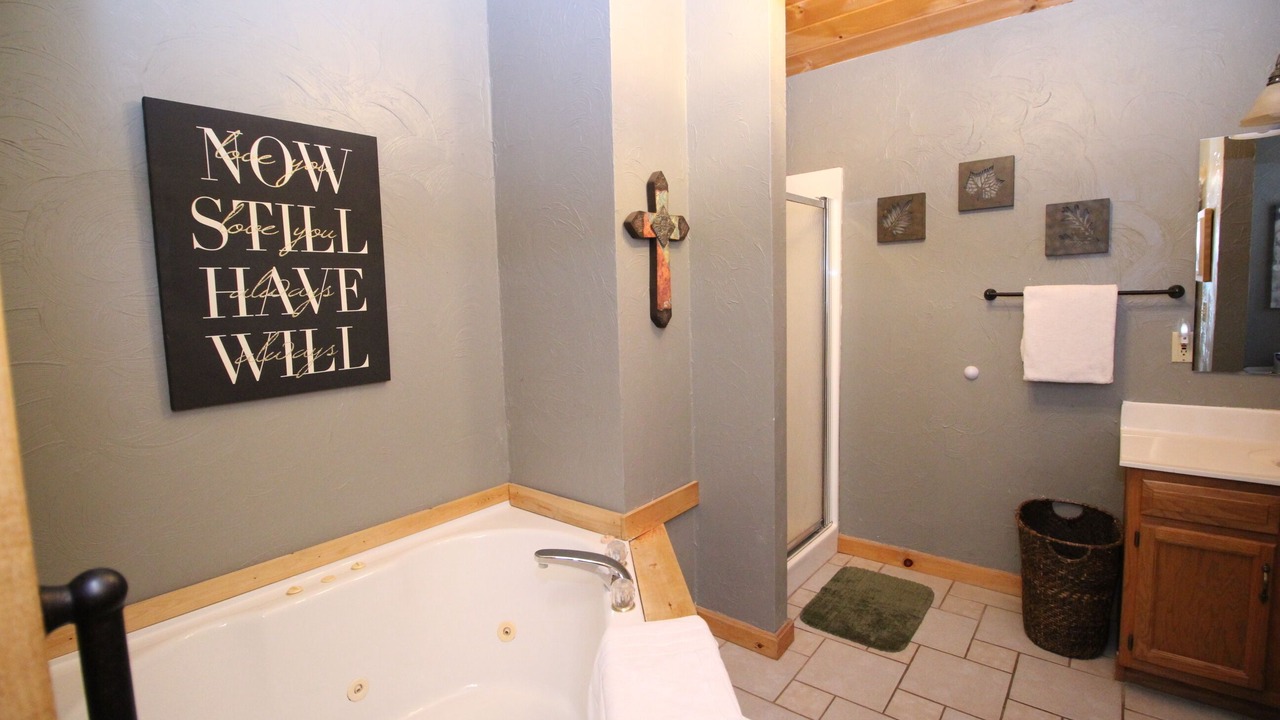 Photo of Bathroom in Notch Estates