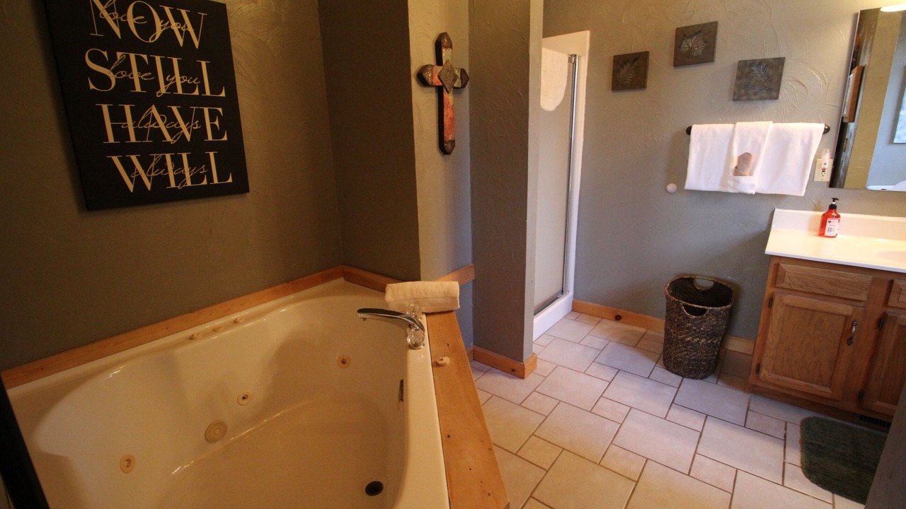Photo of Bathroom in Notch Estates