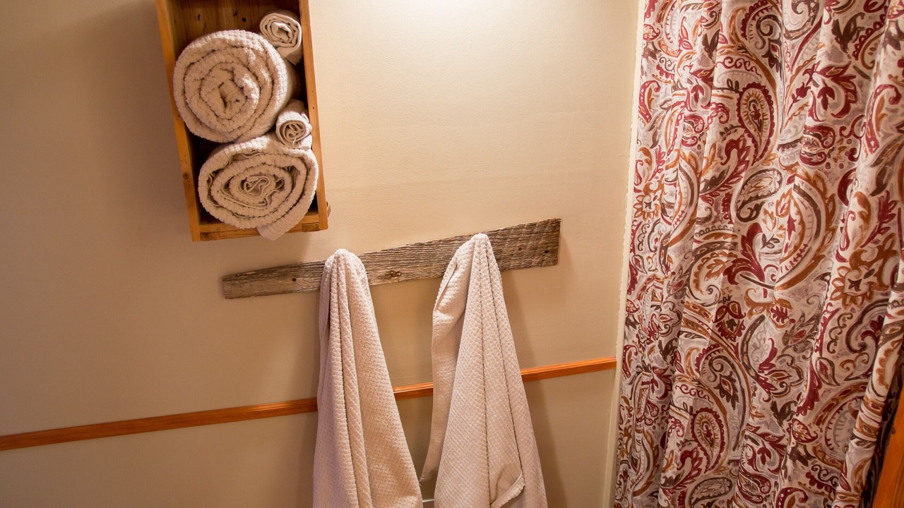 Photo of Bathroom in Blue Eye