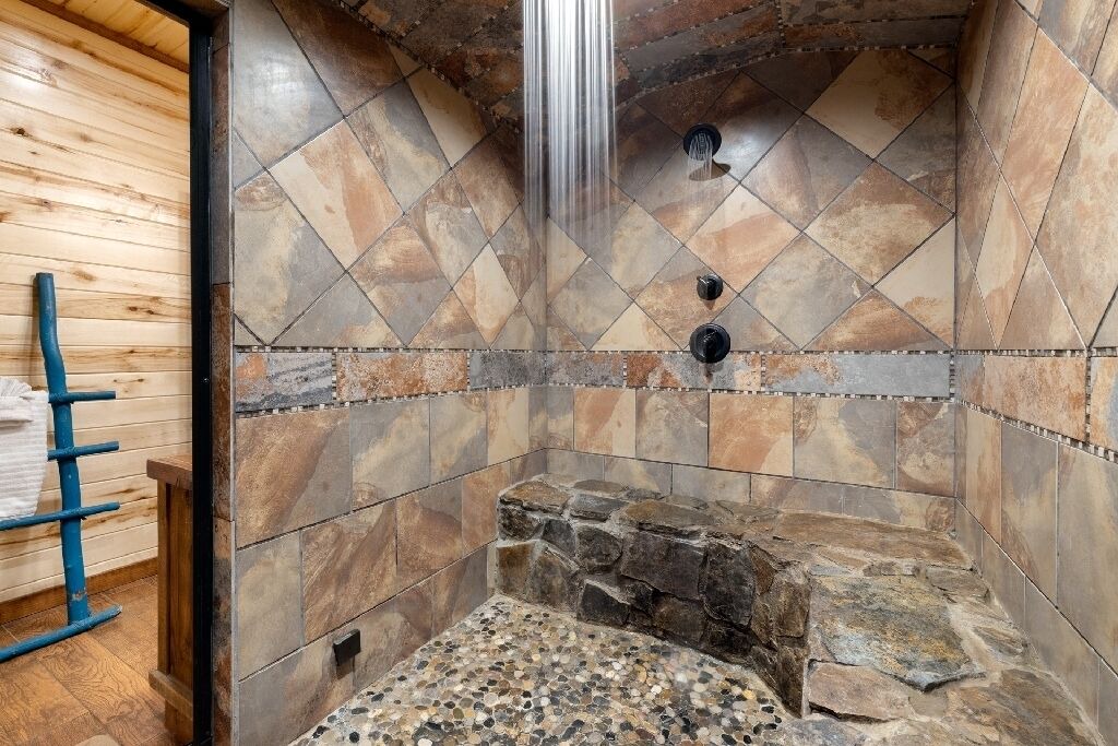 Photo of Bathroom in Broken Bow