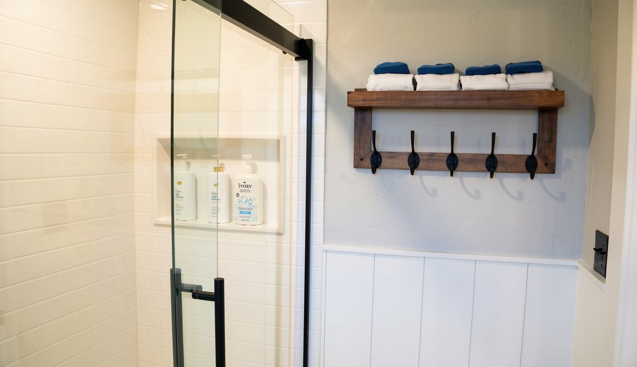Photo of Bathroom in Ponce De Leon