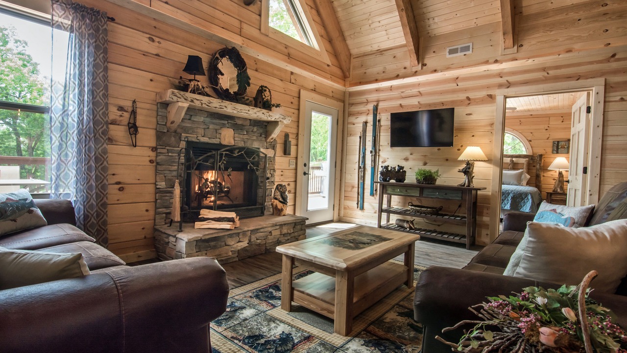 Photo of Bedroom in Branson Cedars