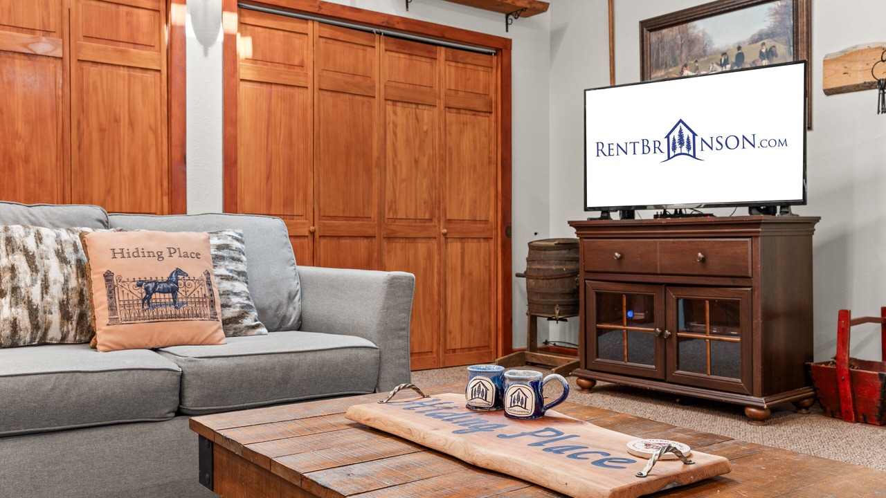 Photo of Livingroom in Blue Eye