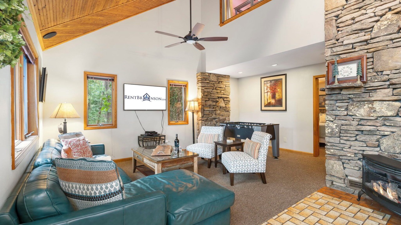 Photo of Livingroom in Blue Eye