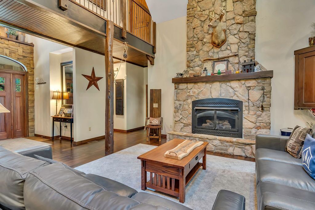 Photo of Livingroom in Blue Eye
