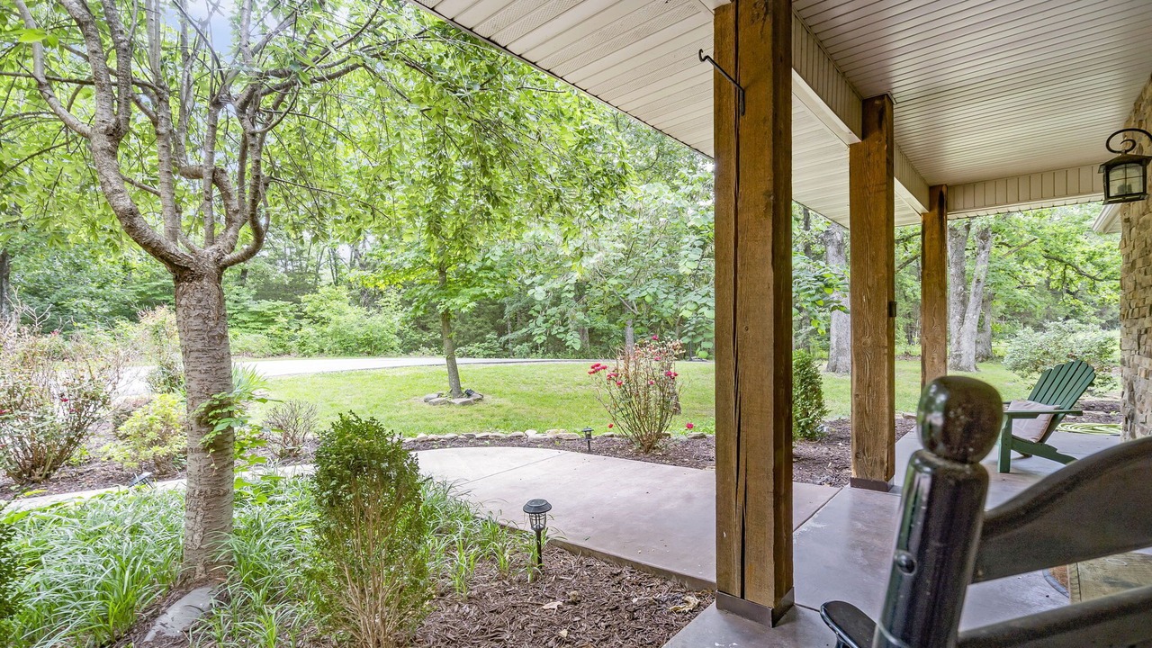 Photo of Patio Balcony in Blue Eye