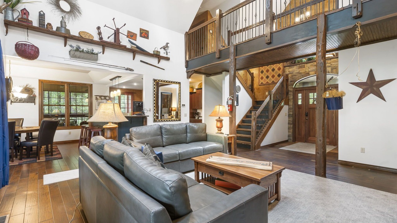 Photo of Livingroom in Blue Eye