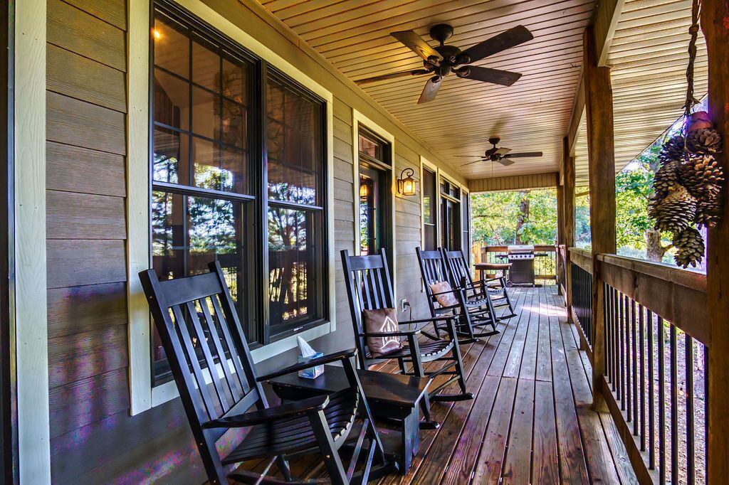Photo of Patio Balcony in Blue Eye