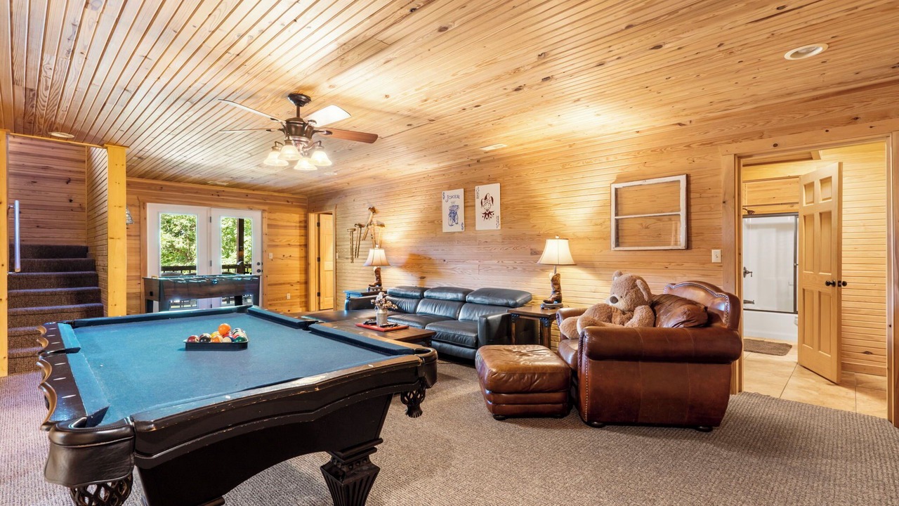 Photo of Bedroom in Branson Cedars