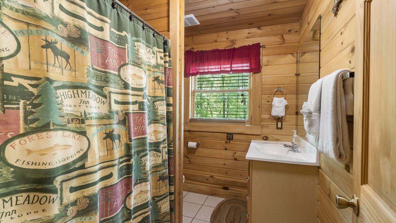 Photo of Bathroom in Ridgedale