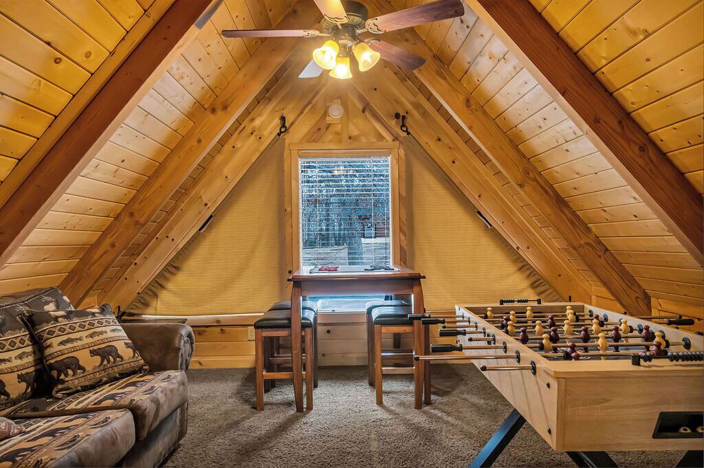 Photo of Bedroom in Branson Cedars