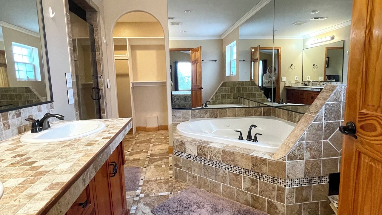 Photo of Bathroom in Branson