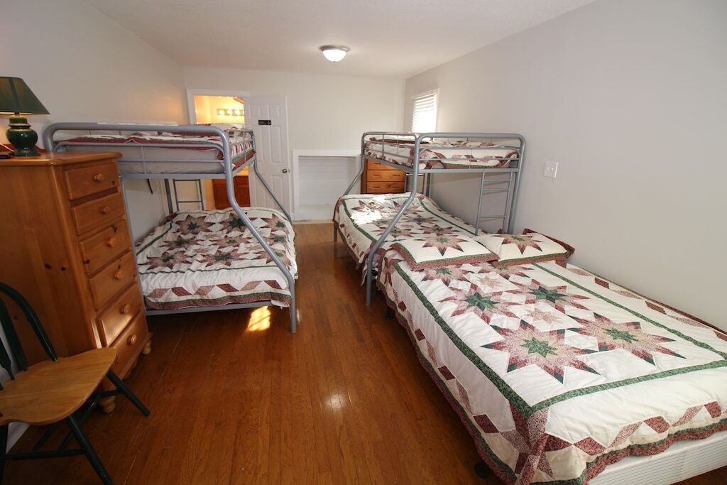 Photo of Bedroom in La Follette