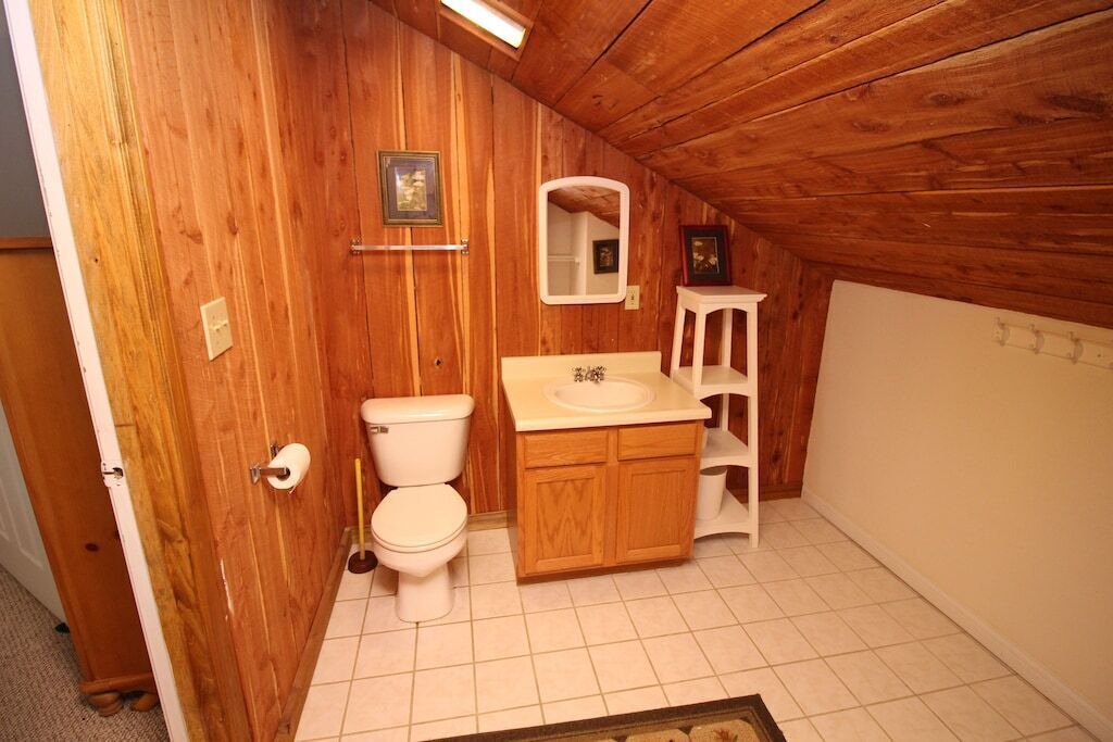 Photo of Bathroom in La Follette