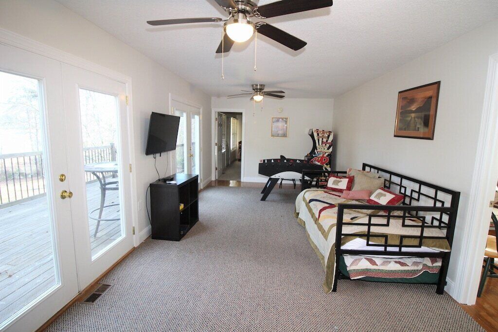 Photo of Bedroom in La Follette