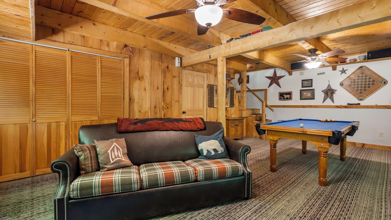 Photo of Livingroom in Blue Eye