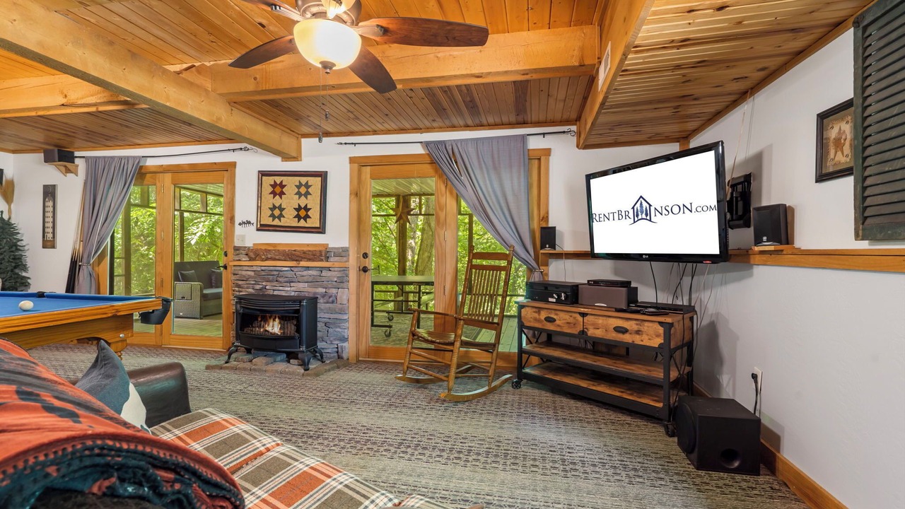 Photo of Livingroom in Blue Eye