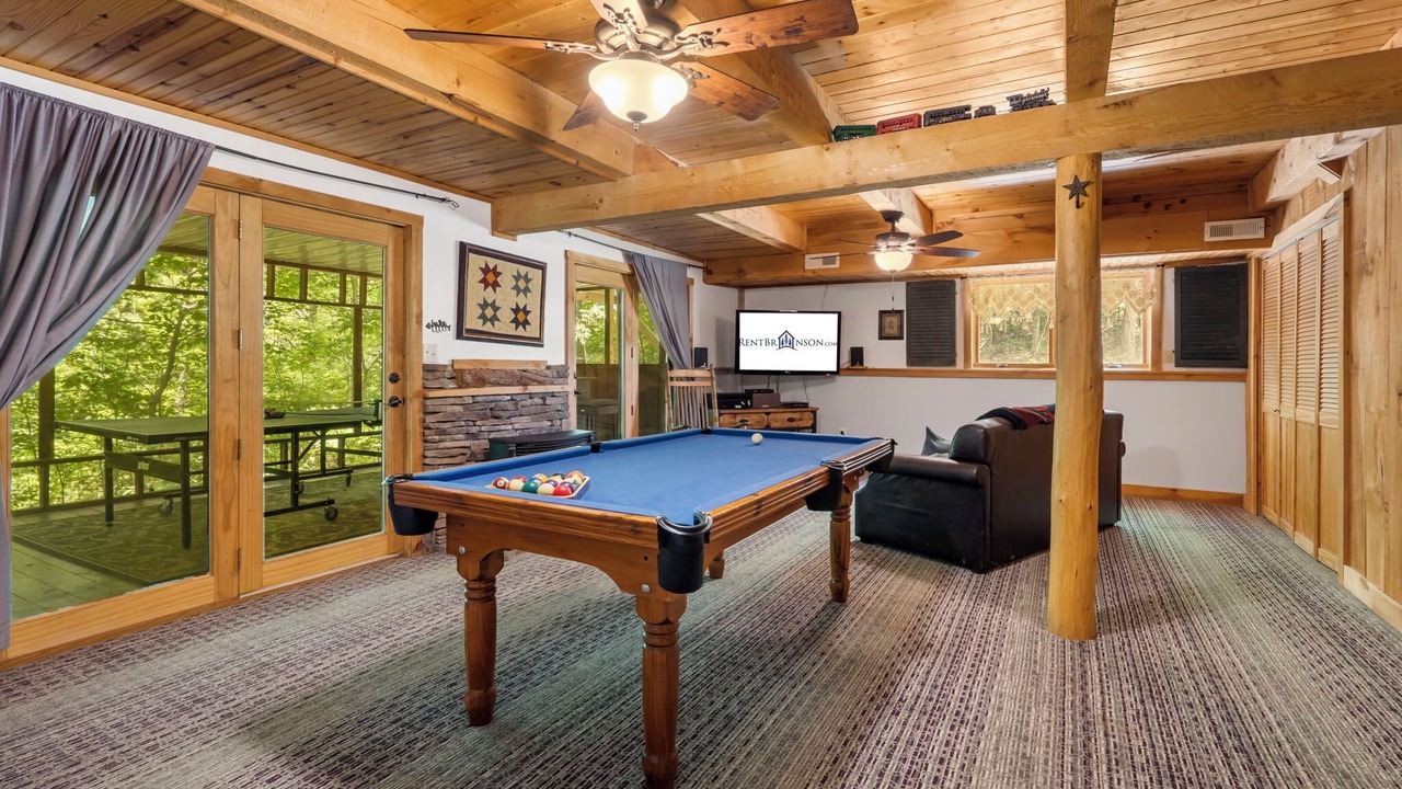 Photo of Bedroom in Blue Eye