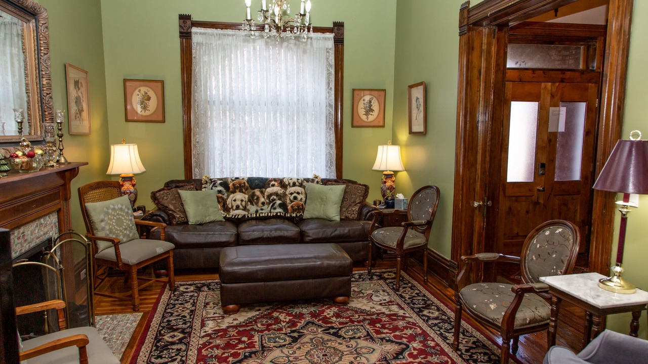 Photo of Livingroom in Old Louisville
