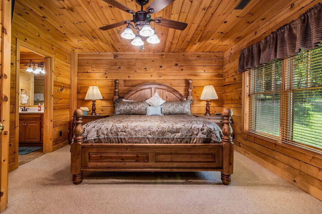 Photo of Bedroom in Branson Cedars