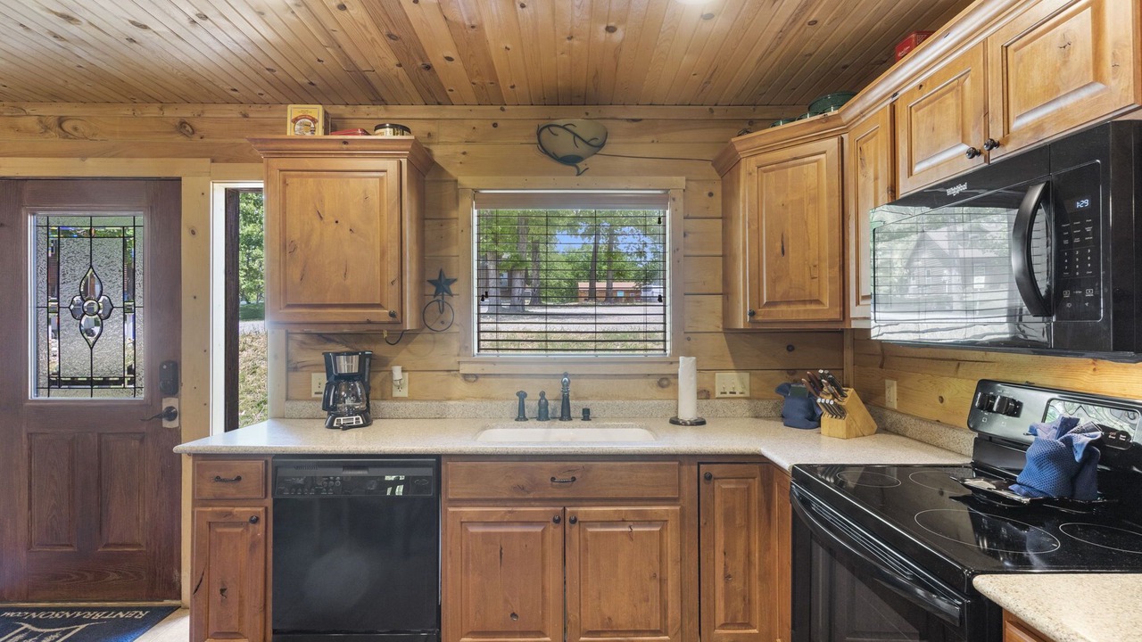 Photo of Kitchen in Branson Cedars