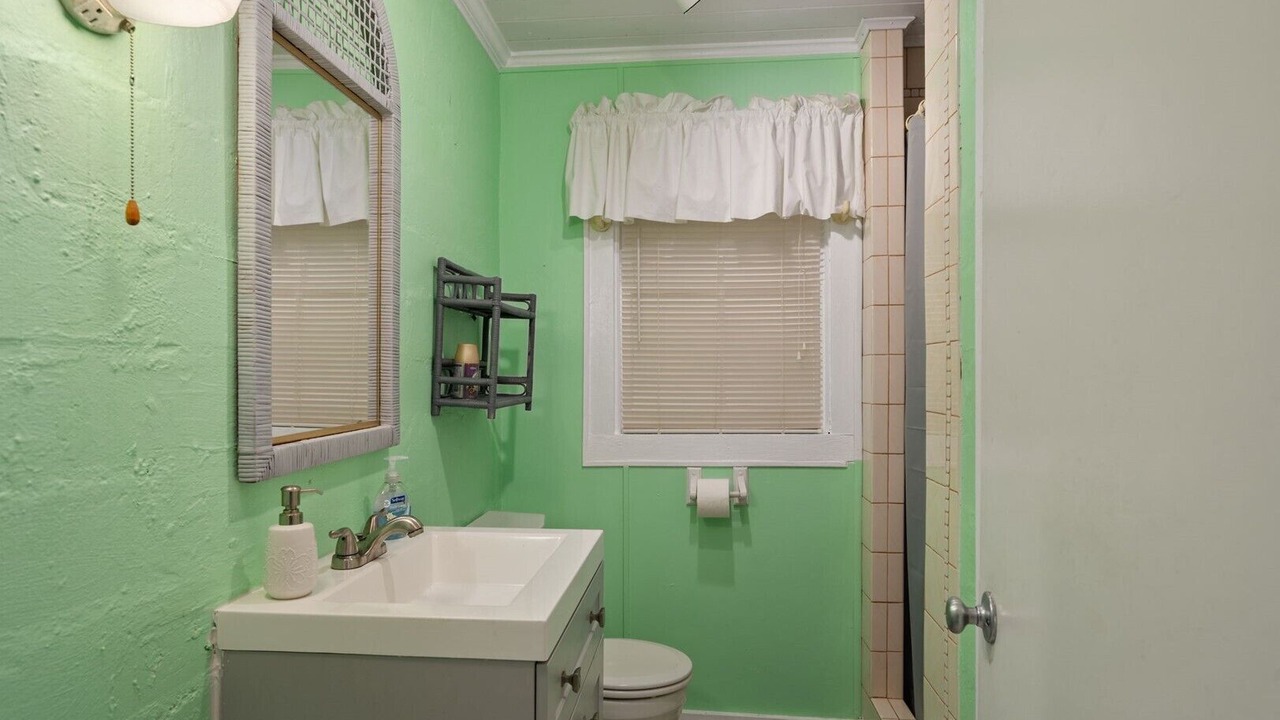 Photo of Bathroom in Nags Head