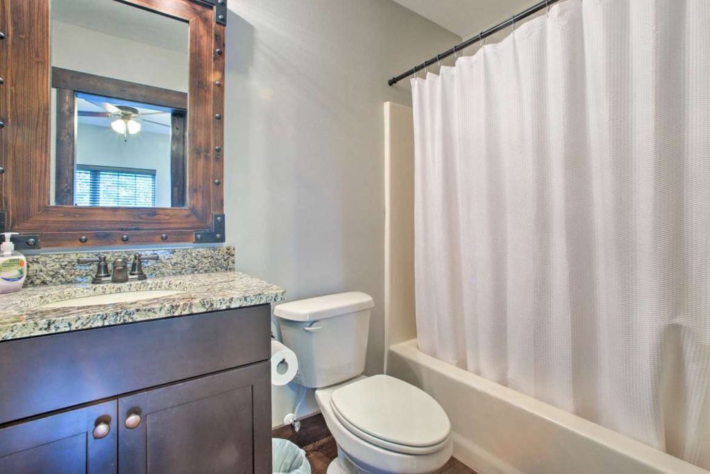Photo of Bathroom in Lampe