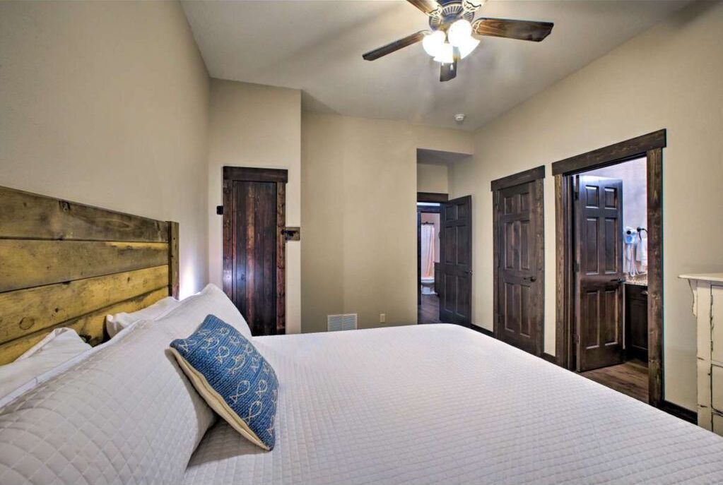Photo of Bedroom in Lampe