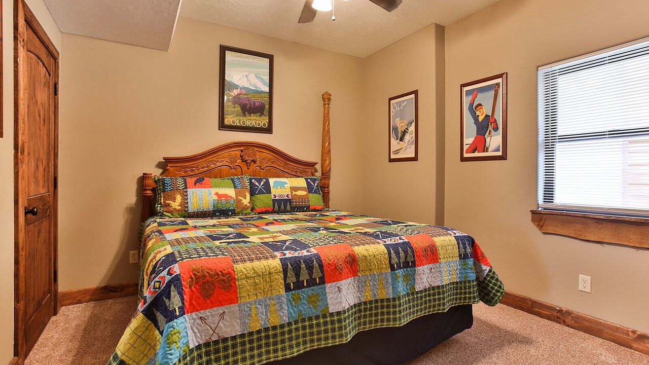 Photo of Bedroom in Branson