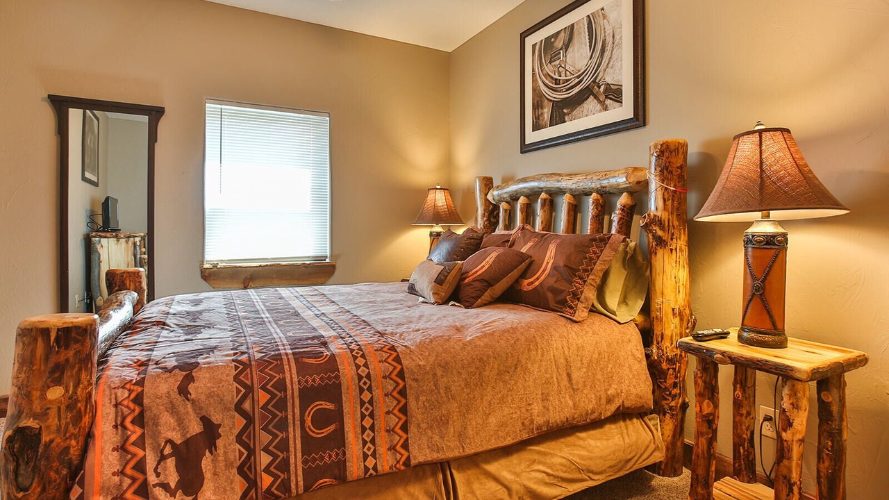 Photo of Bedroom in Branson