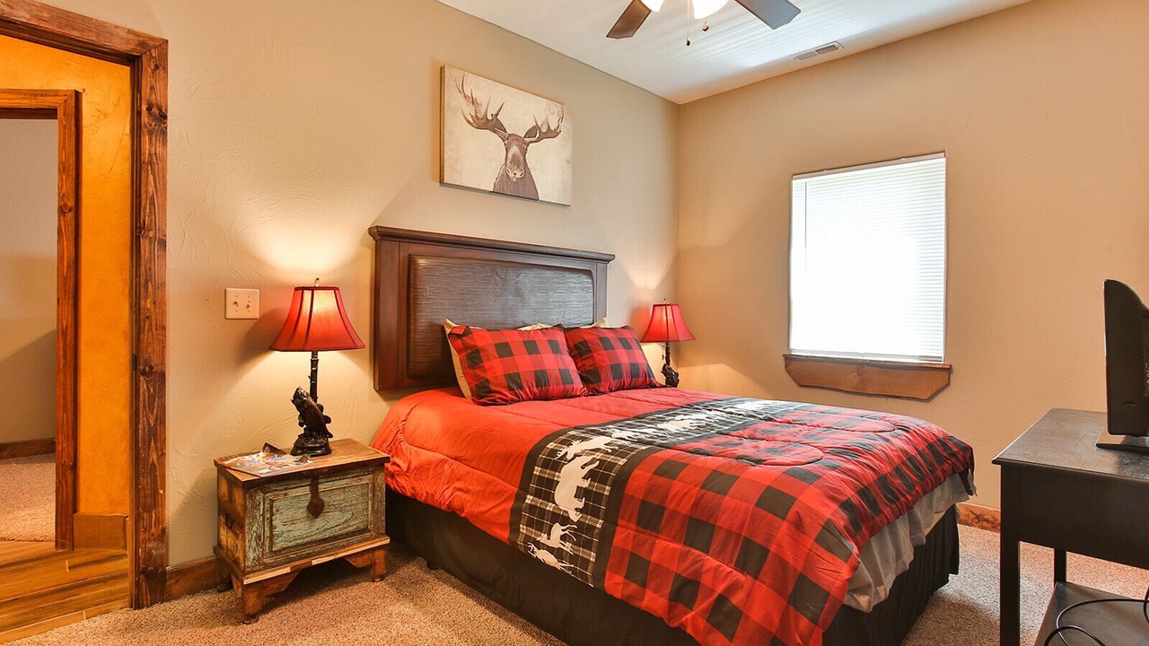 Photo of Bedroom in Branson
