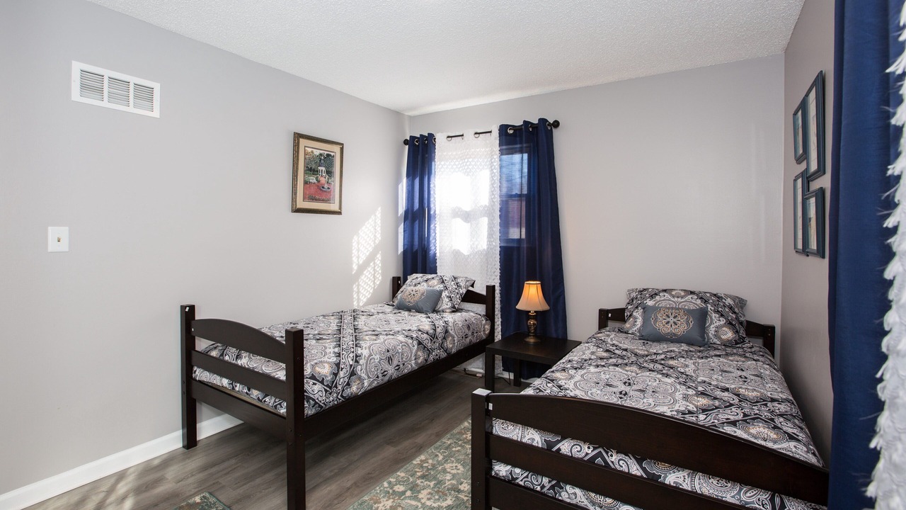 Photo of Bedroom in Overland Park