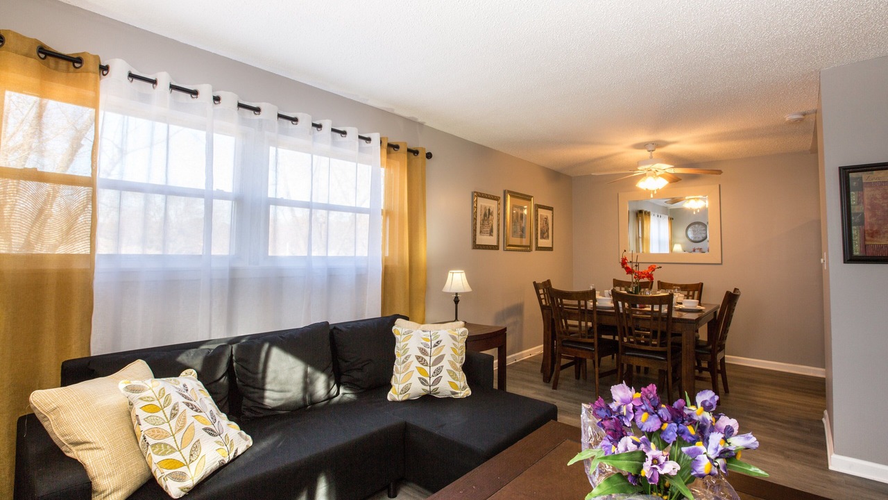 Photo of Livingroom in Overland Park
