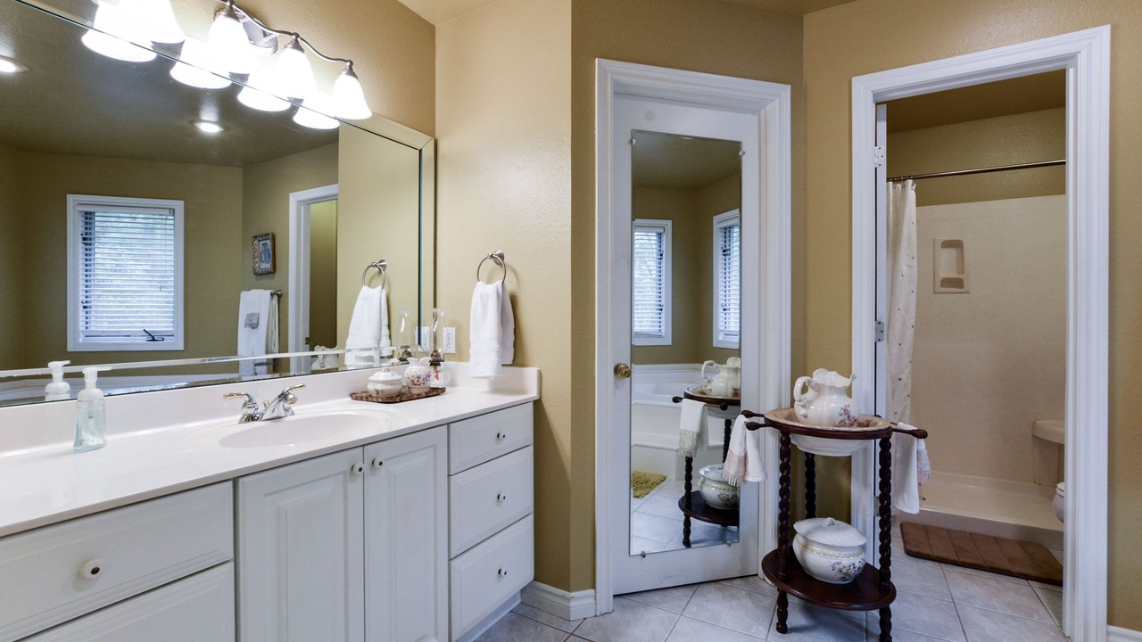 Photo of Bathroom in Lampe