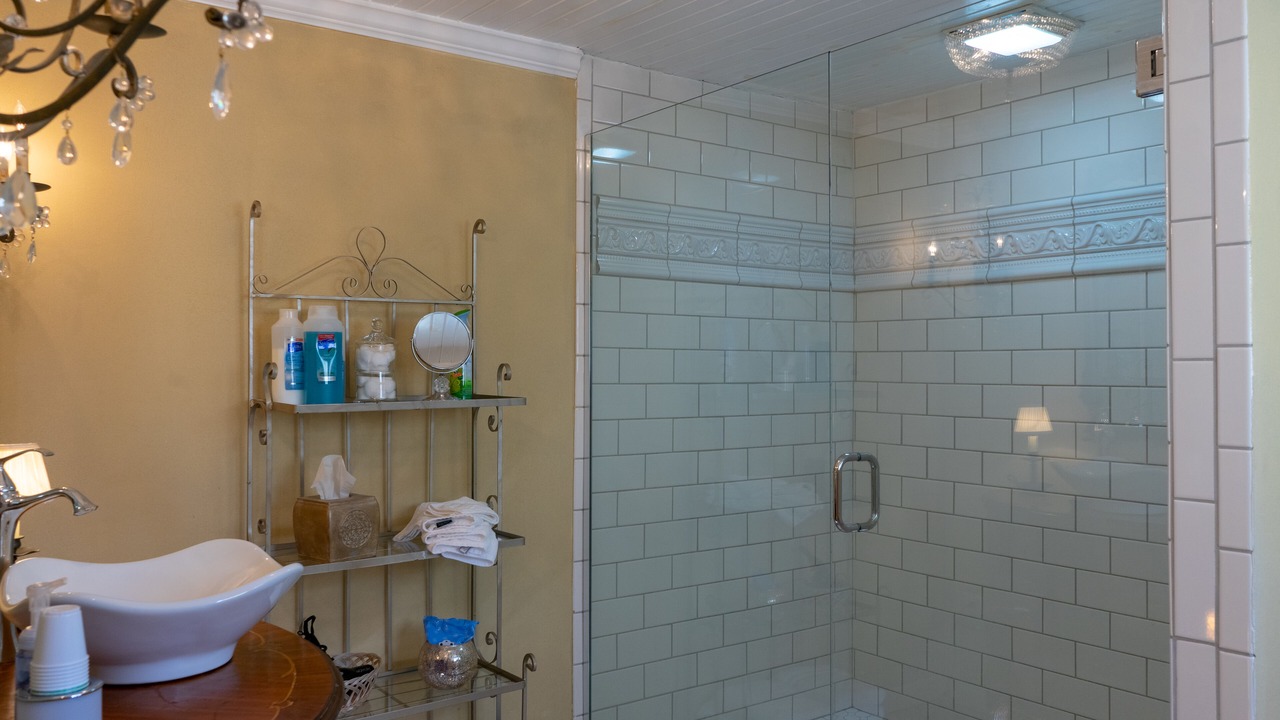 Photo of Bathroom in Bardstown