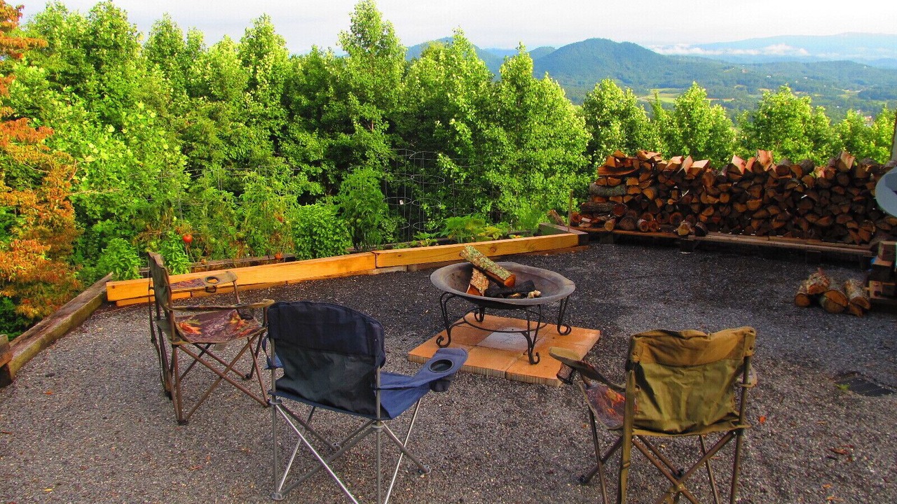 Photo of Others in Hiawassee